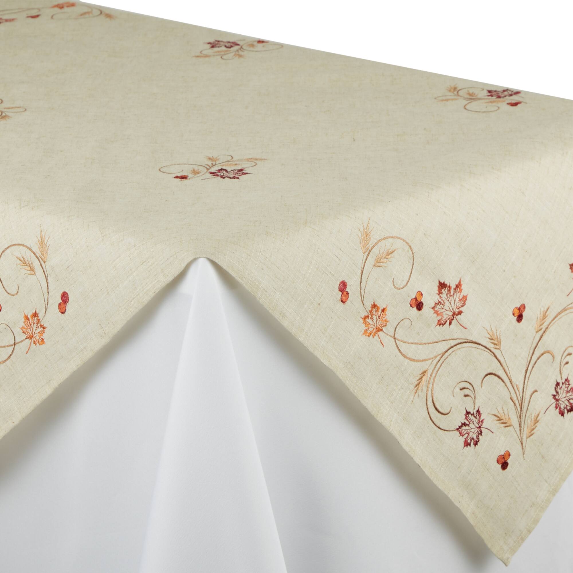 DII® 40" Autumn Wheat Table Topper